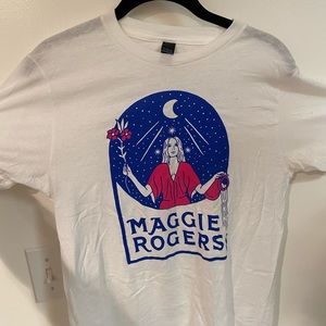 Maggie Rogers official tour tshirt